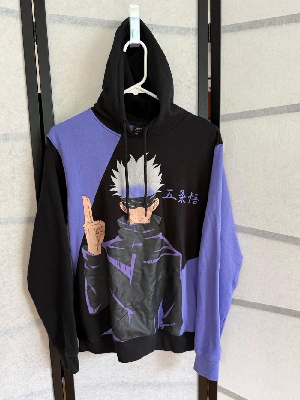 Jujutsu Kaisen Gojo Jumbo Print Color Block Hoodie S Like New Black & Purple